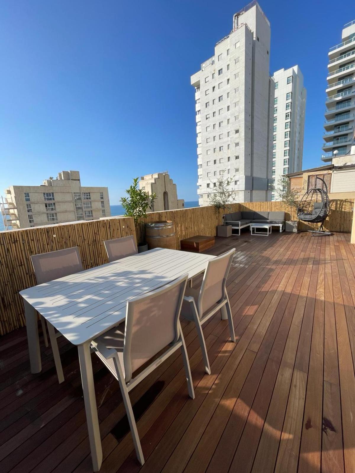 Roof Top 3 Floors Netanya Exterior photo