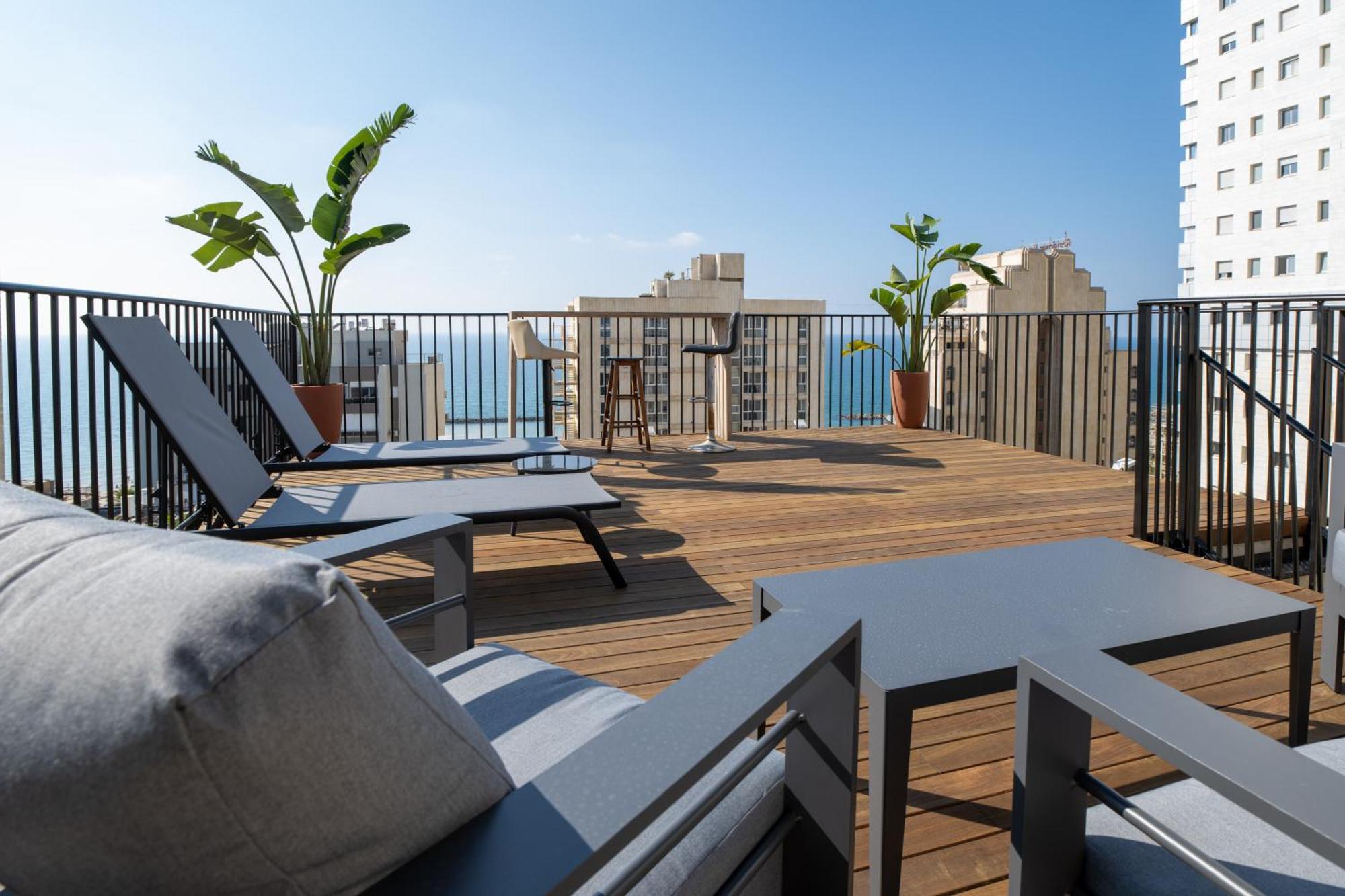 Roof Top 3 Floors Netanya Exterior photo