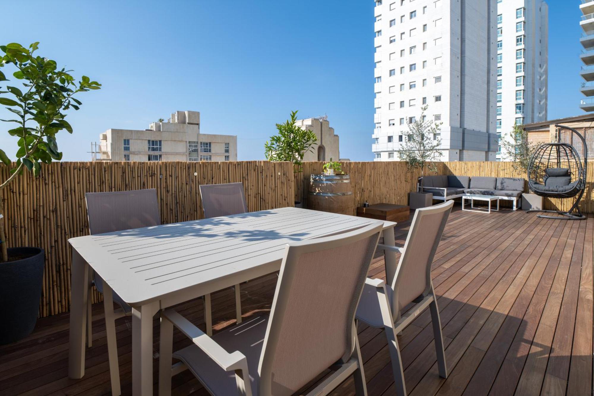 Roof Top 3 Floors Netanya Exterior photo